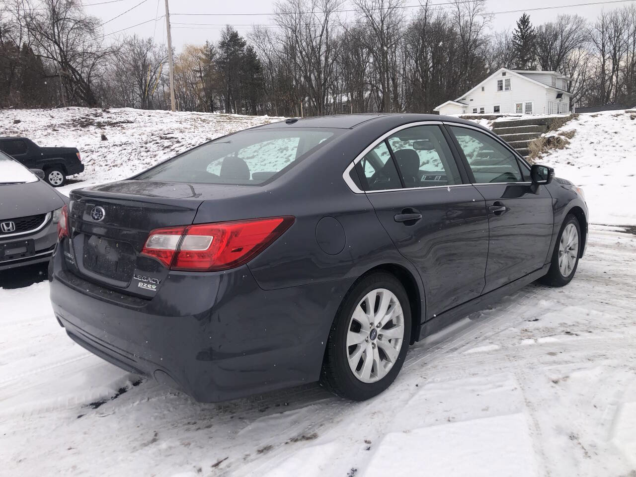 Used 2015 Subaru Legacy 2.5i Premium image 2