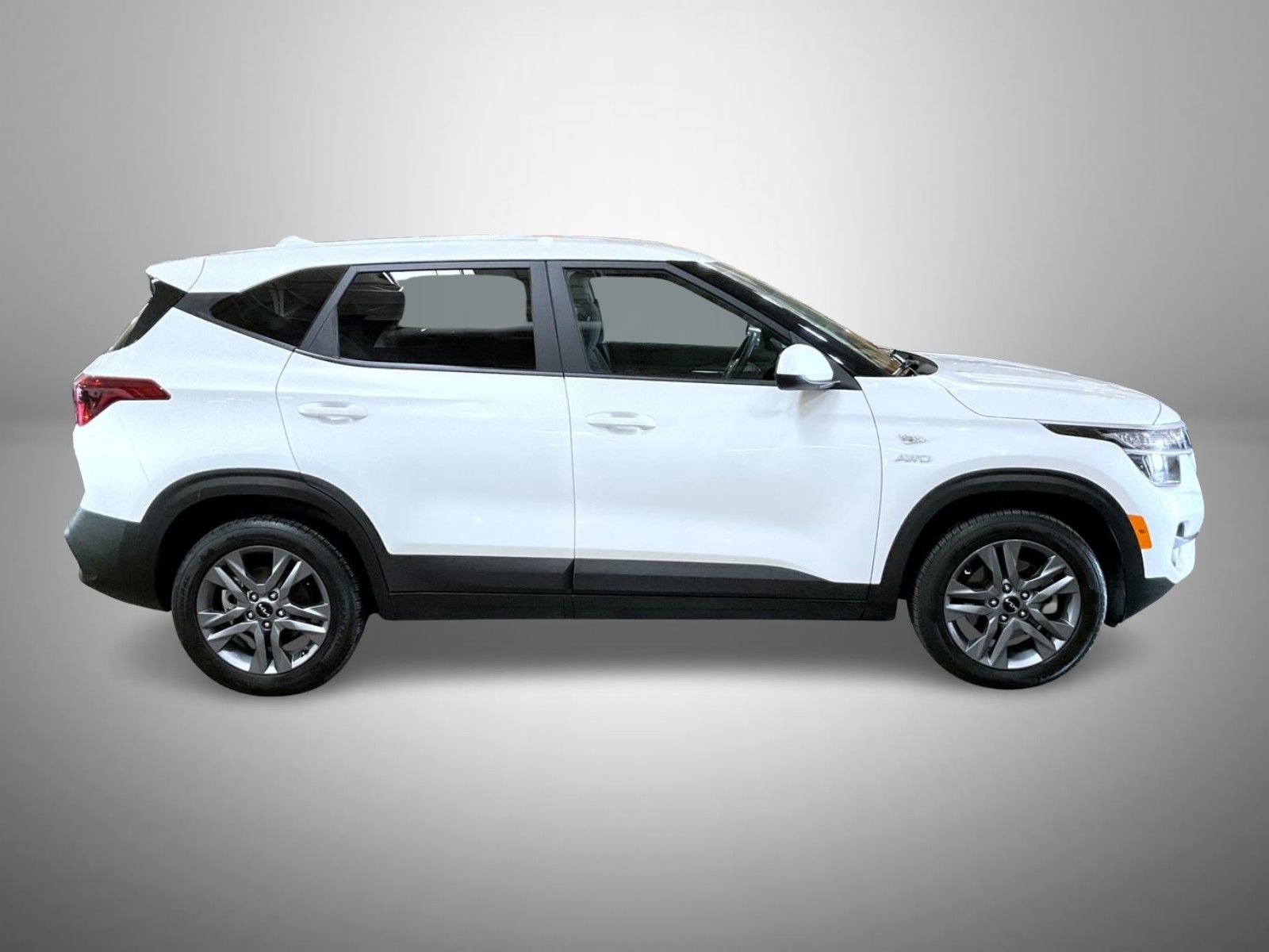 Used 2022 Kia Seltos LX AWD/4WD image 4