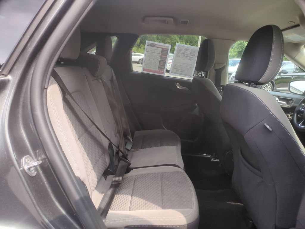 Used 2020 Ford Escape SE FWD image 15