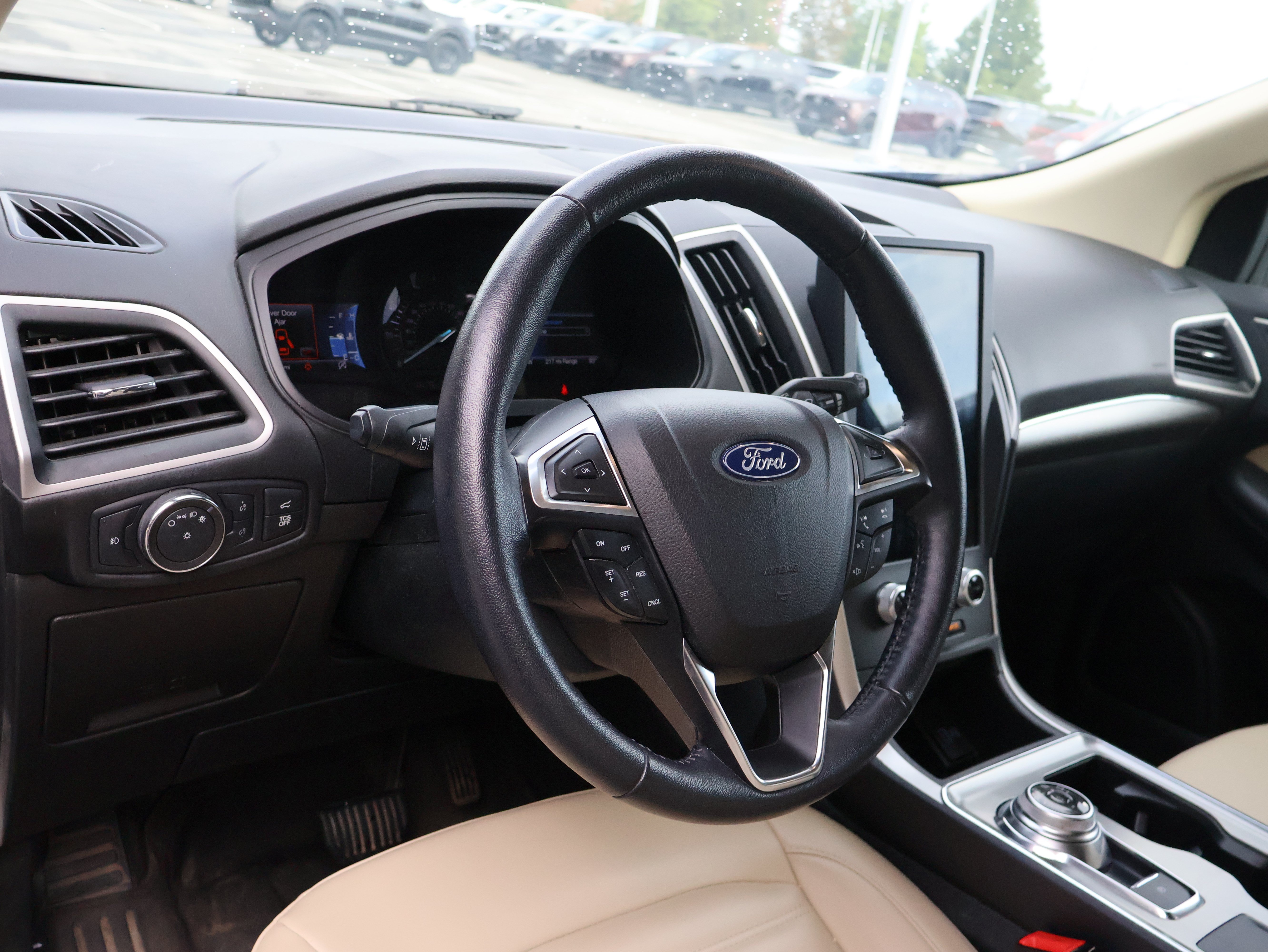 Used 2022 Ford Edge SEL w/ Convenience Package AWD/4WD image 14