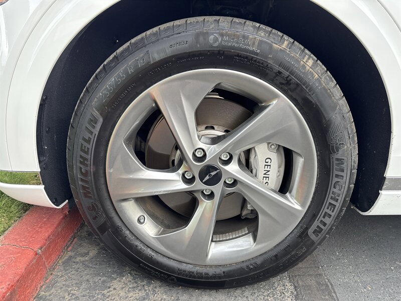 Used 2026 Genesis GV70 2.5T Select AWD/4WD image 21