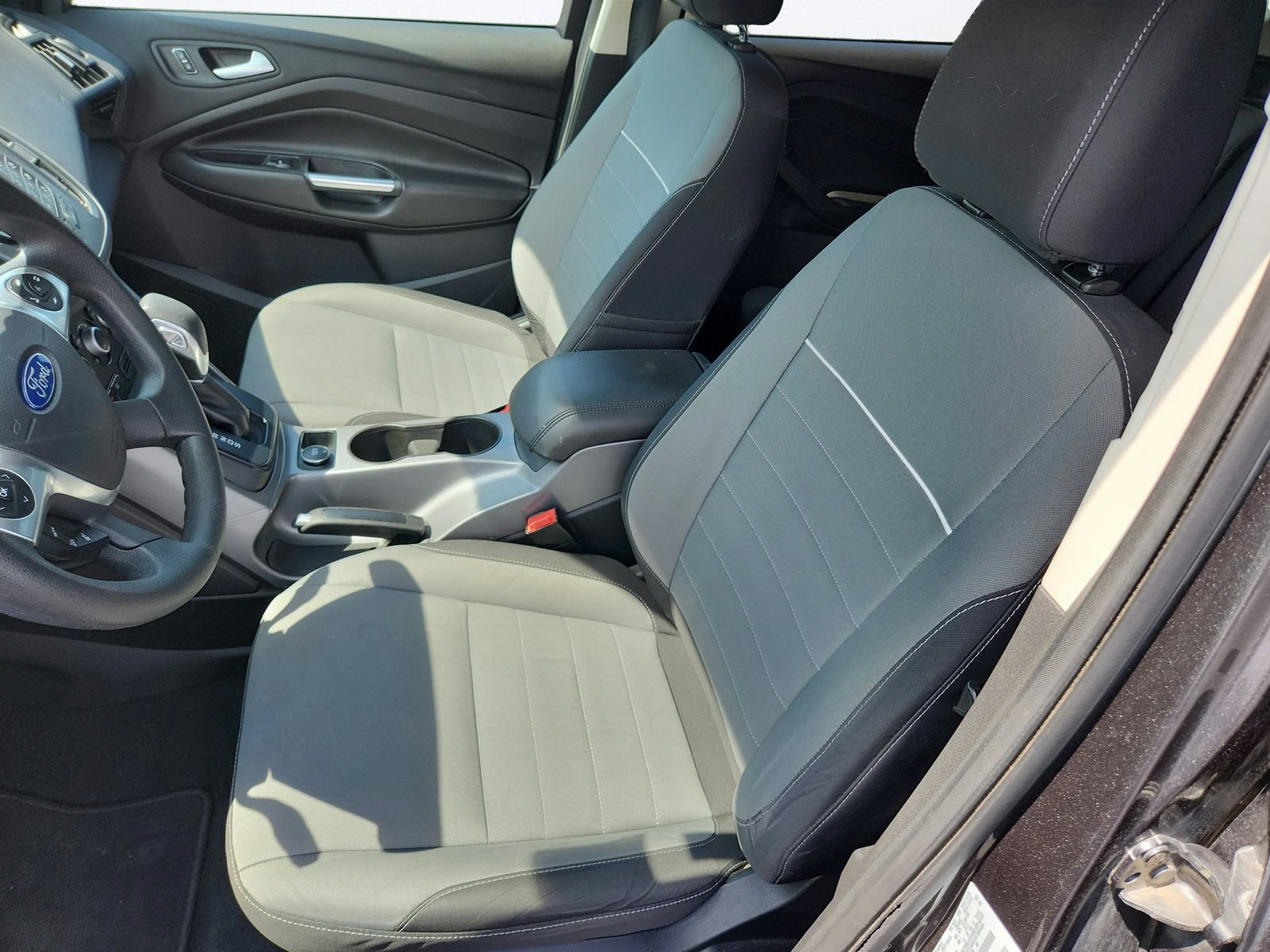 Used 2015 Ford Escape SE FWD image 12