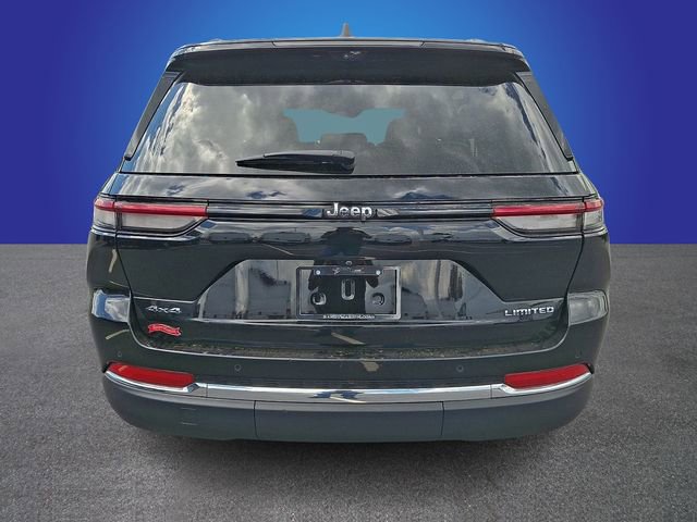 Used 2023 Jeep Grand Cherokee Limited w/ Luxury Tech Group II AWD/4WD image 5