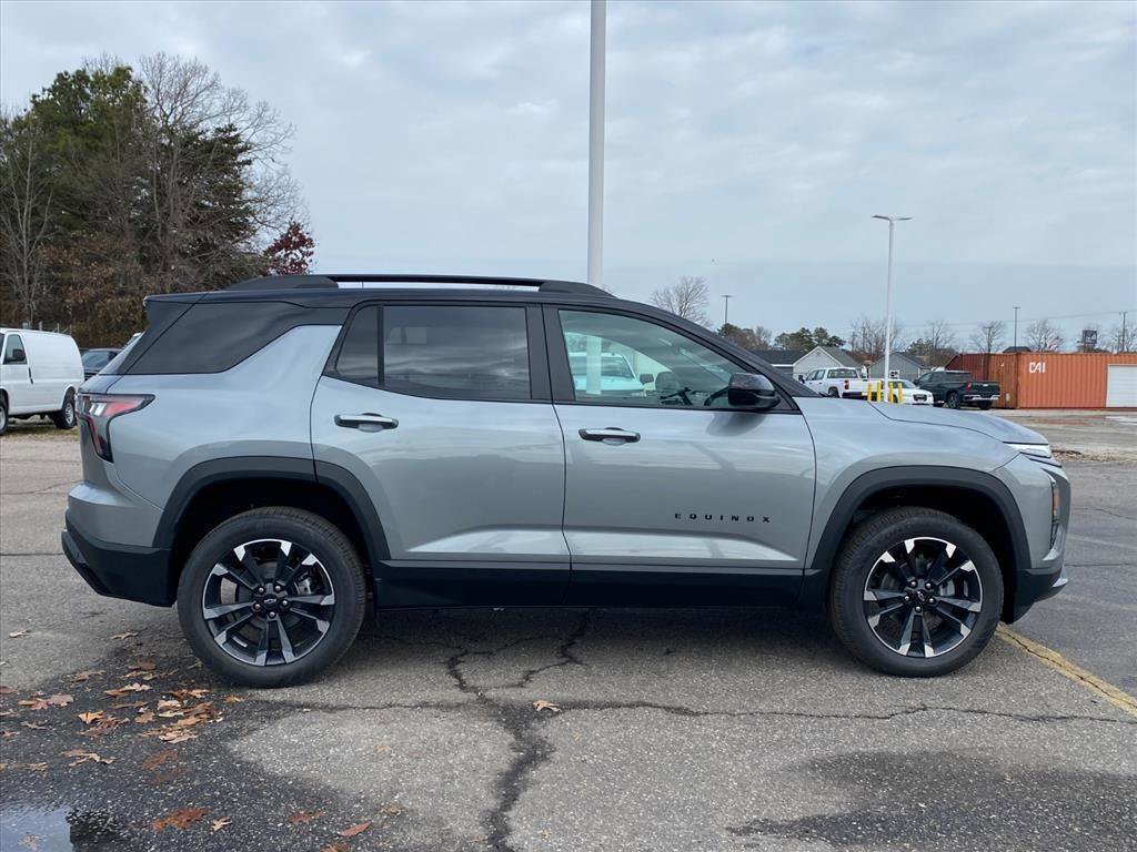 New 2026 Chevrolet Equinox RS w/ Convenience Package III image 2