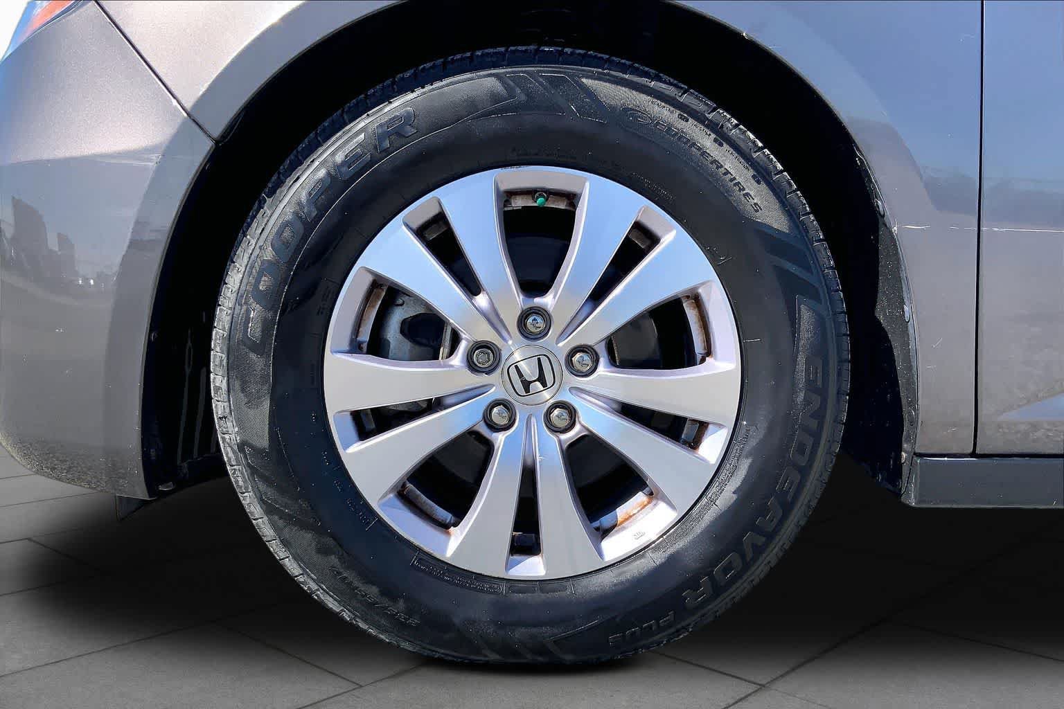 Used 2015 Honda Odyssey EX image 11