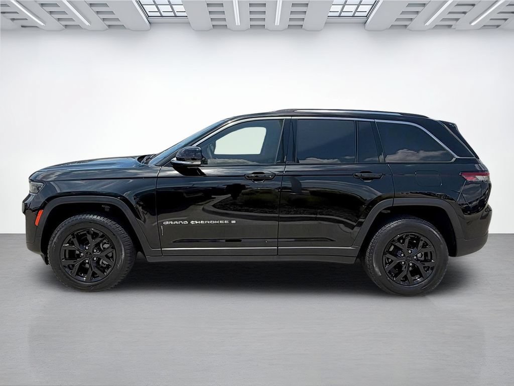 Used 2022 Jeep Grand Cherokee Limited AWD/4WD image 6