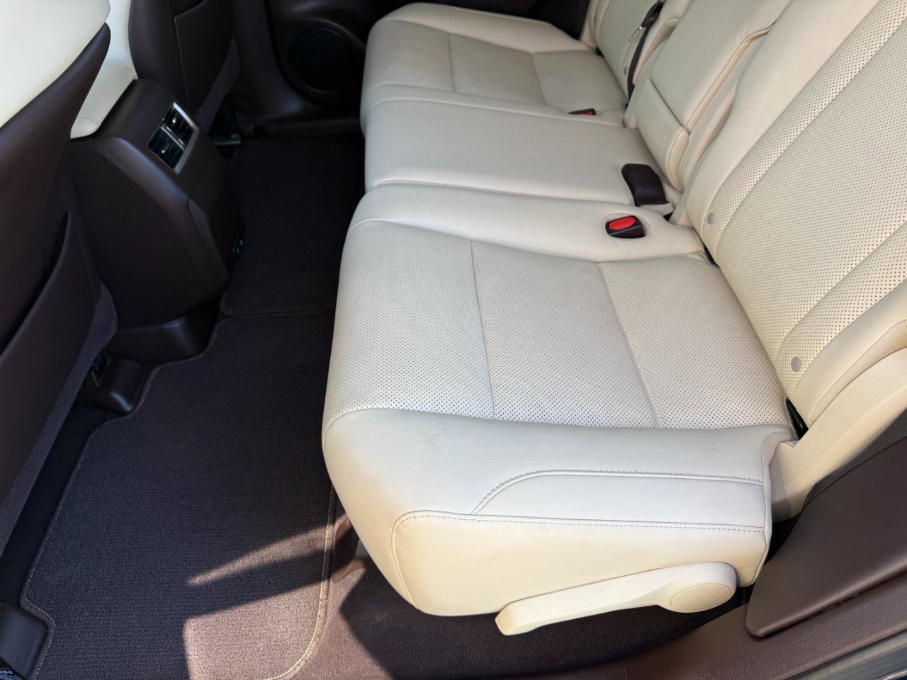 Used 2020 Lexus RX 350 FWD w/ Accessory Package image 18