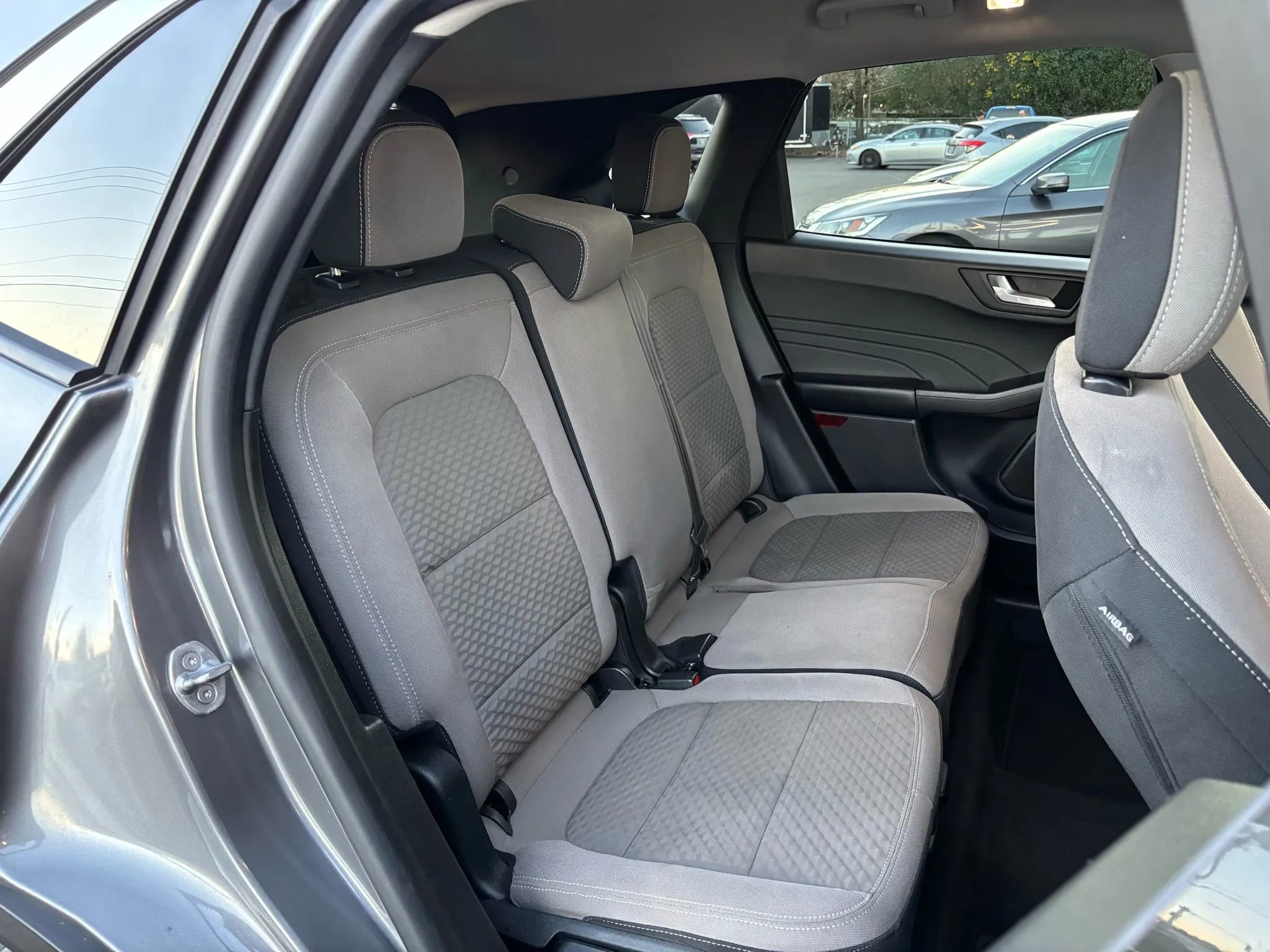 Used 2021 Ford Escape SE image 23