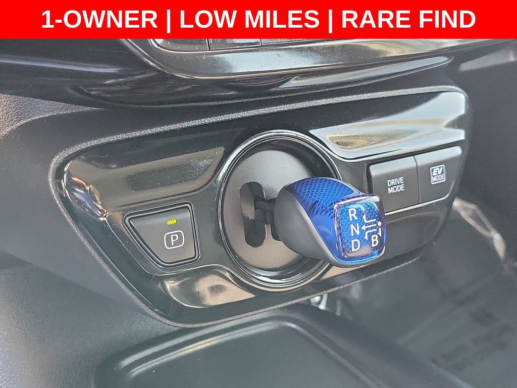 Used 2022 Toyota Prius LE FWD image 31