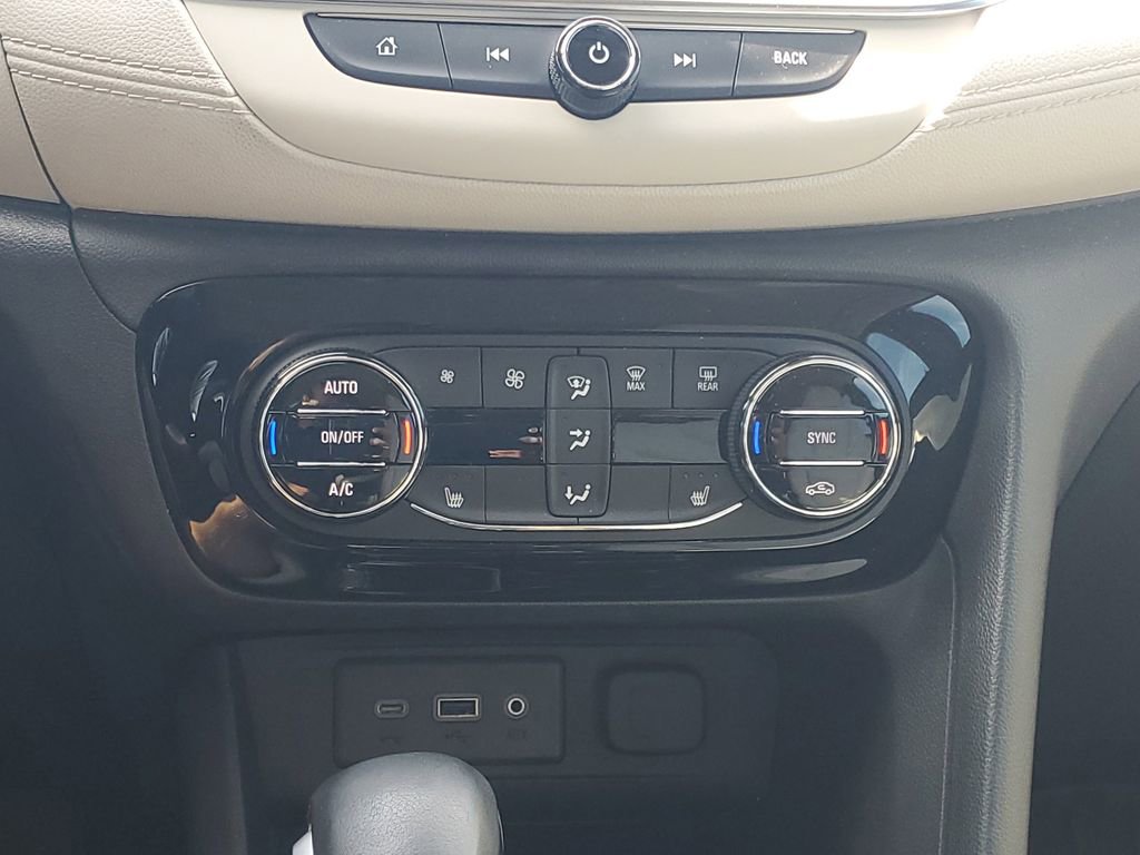 Used 2022 Buick Encore GX Select FWD image 27