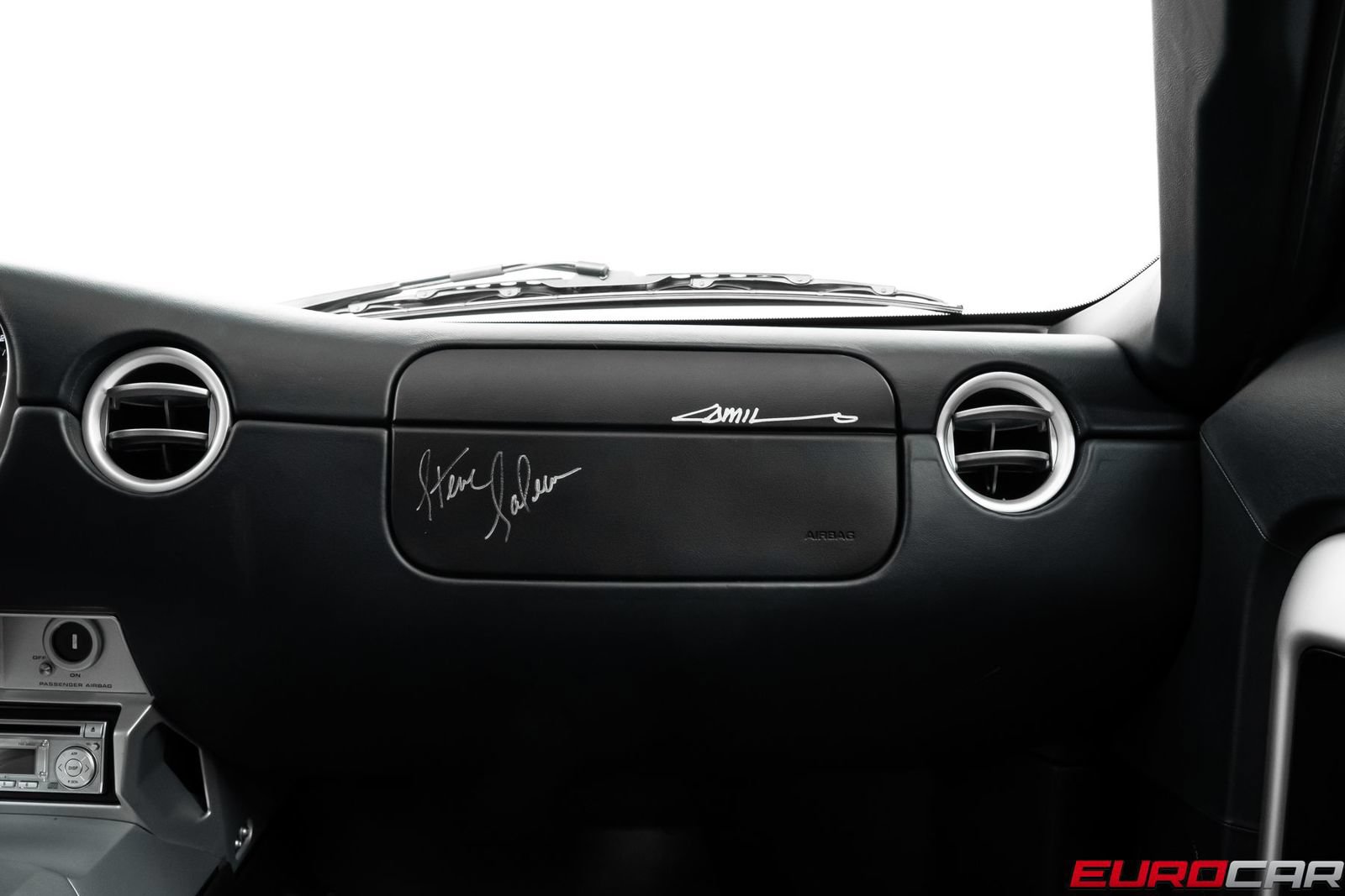 Used 2006 Ford GT RWD image 41