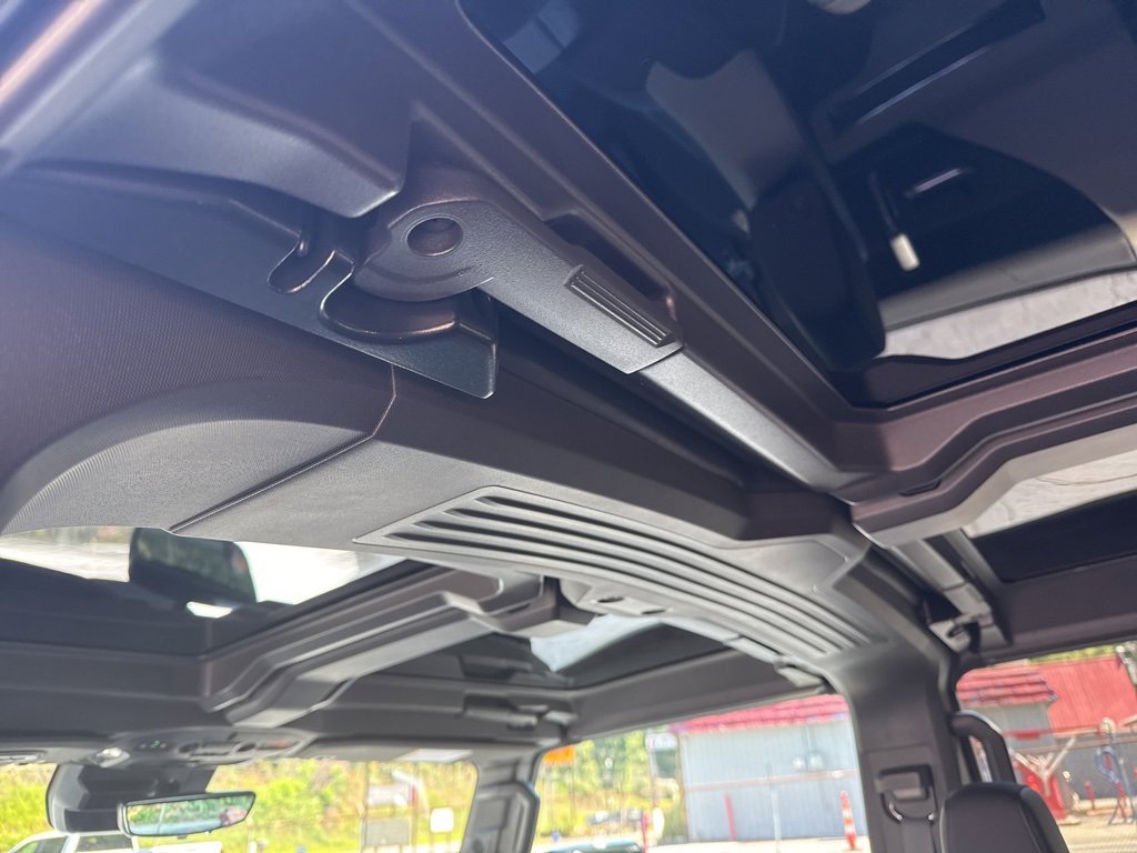 New 2026 GMC Hummer EV 4x4 Crew Cab image 15