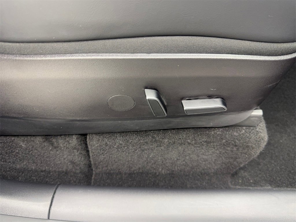 Used 2022 Tesla Model Y Performance image 47