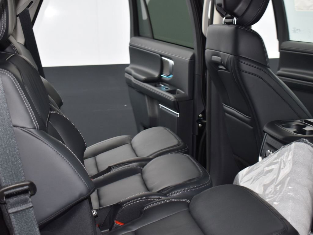 New 2026 Ford Expedition Platinum AWD/4WD image 14