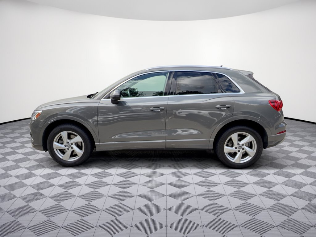 Used 2019 Audi Q3 2.0T Premium Plus AWD/4WD image 2