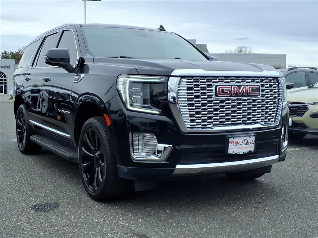 Used 2021 GMC Yukon SLT w/ SLT Premium Package