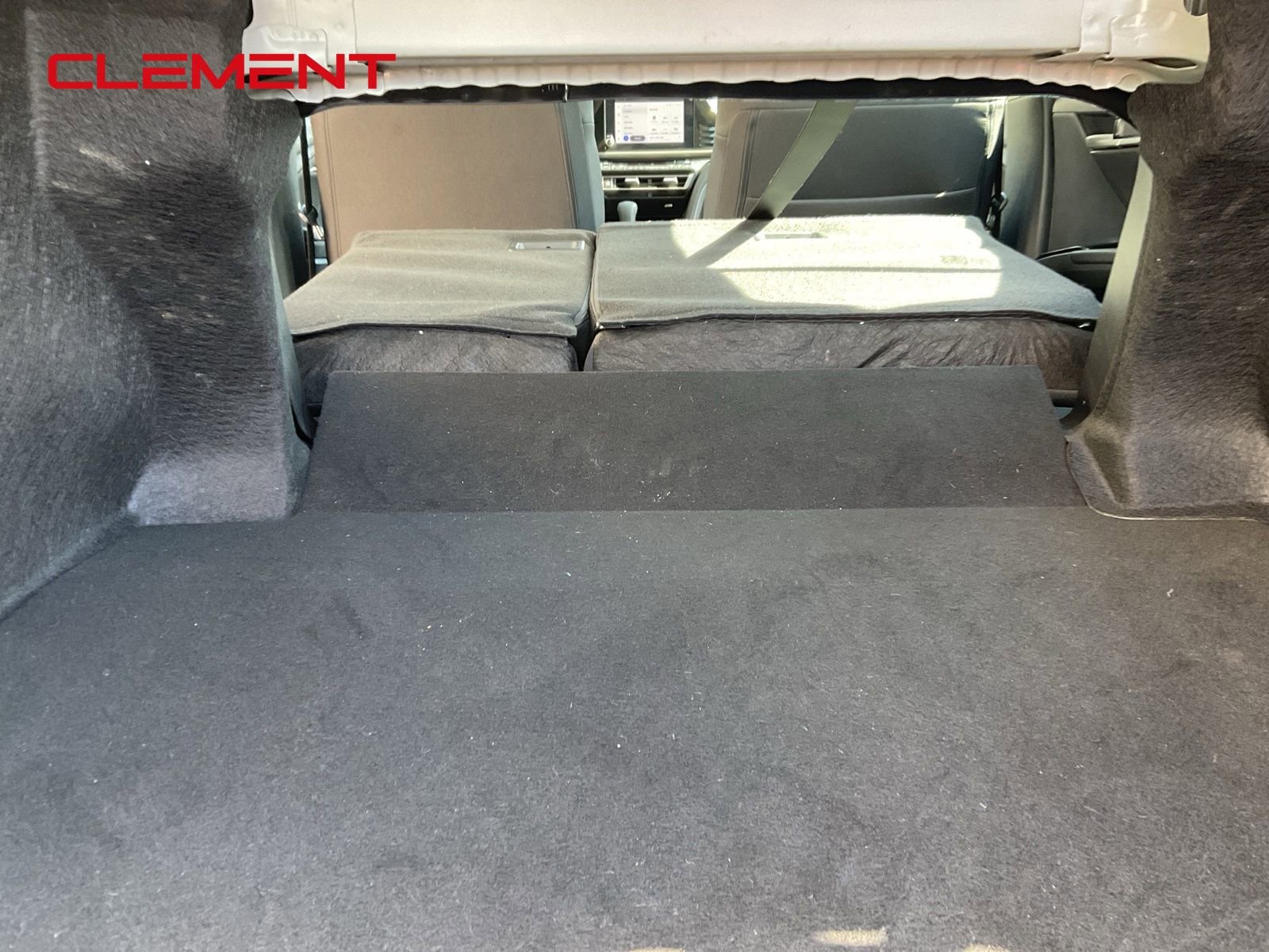 Used 2025 Toyota Camry LE image 39