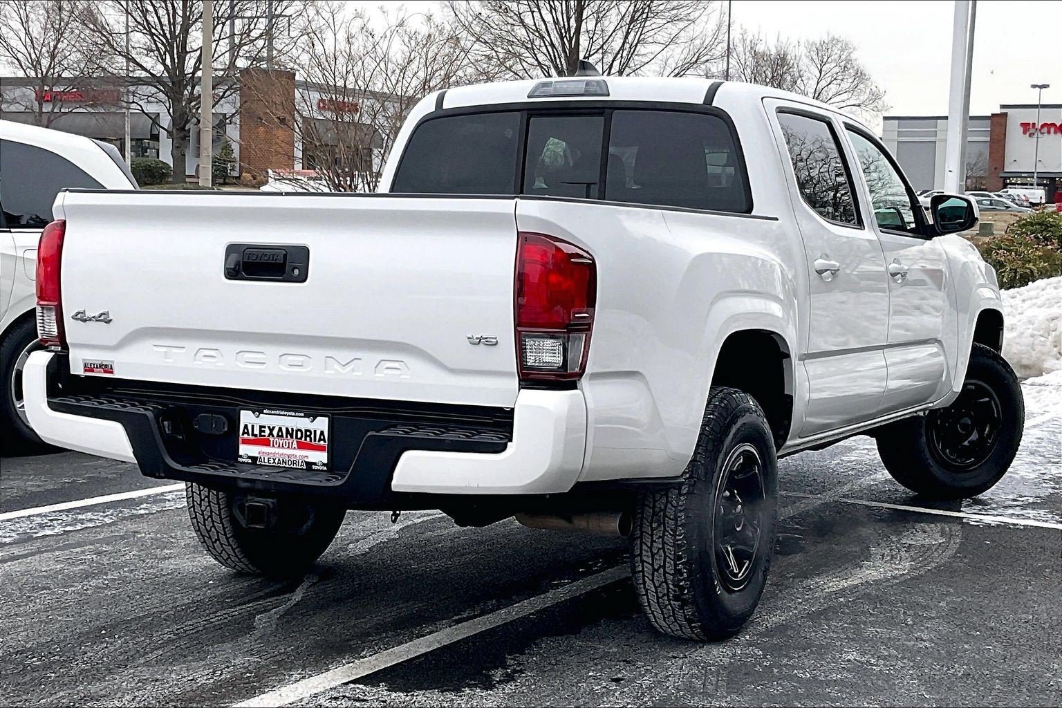 Used 2020 Toyota Tacoma SR AWD/4WD image 11