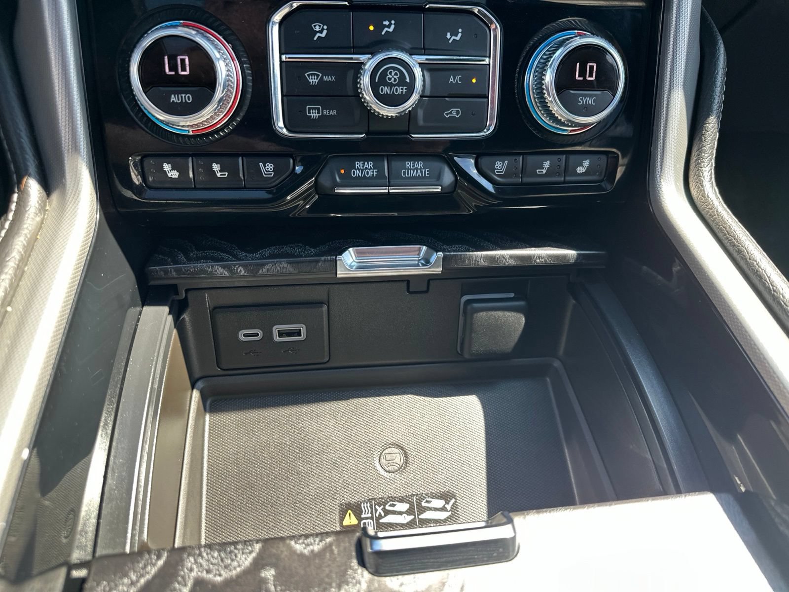 Used 2023 GMC Yukon Denali AWD/4WD image 82