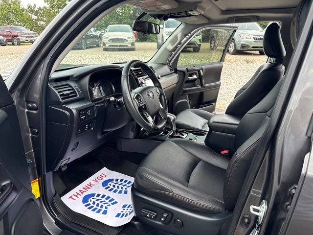 Used 2019 Toyota 4Runner TRD Off-Road Premium AWD/4WD image 17