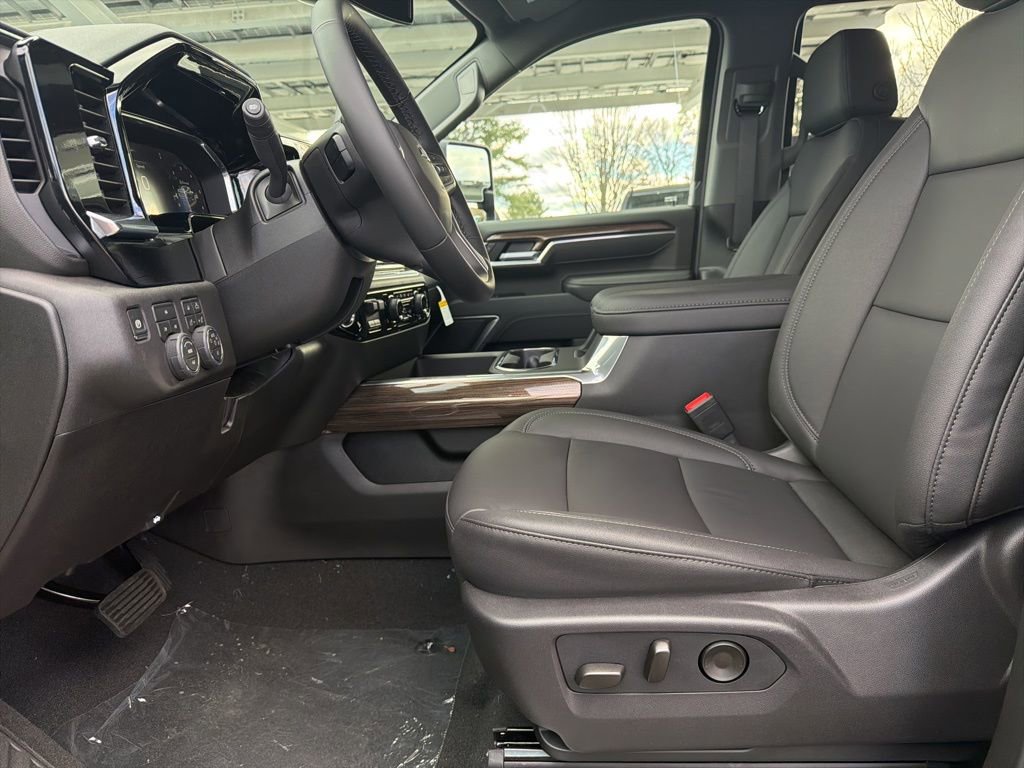 New 2026 Chevrolet Silverado 2500 LT w/ Trail Boss Package image 16