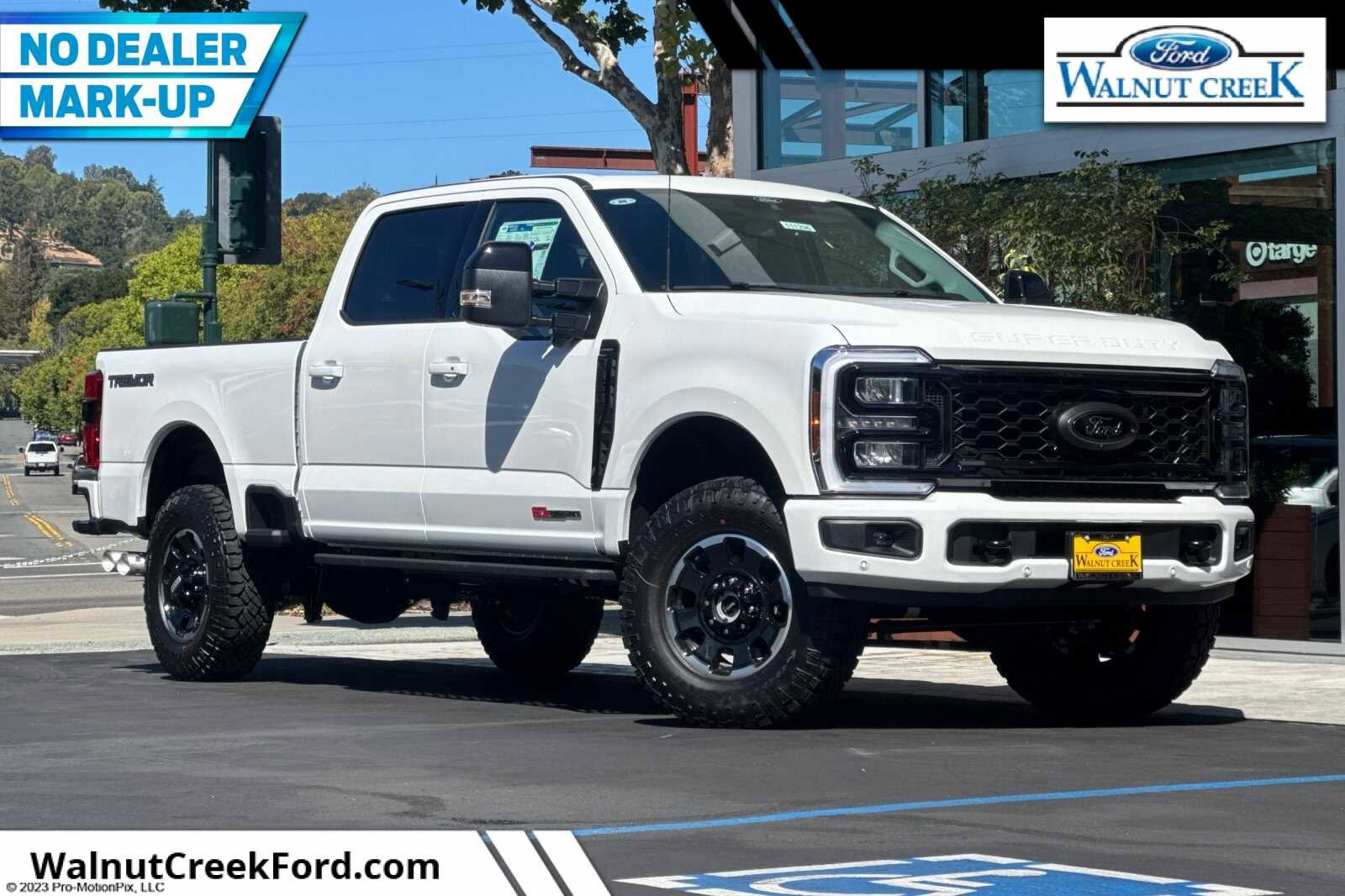 New 2025 Ford F350 Lariat w/ Lariat Ultimate Package