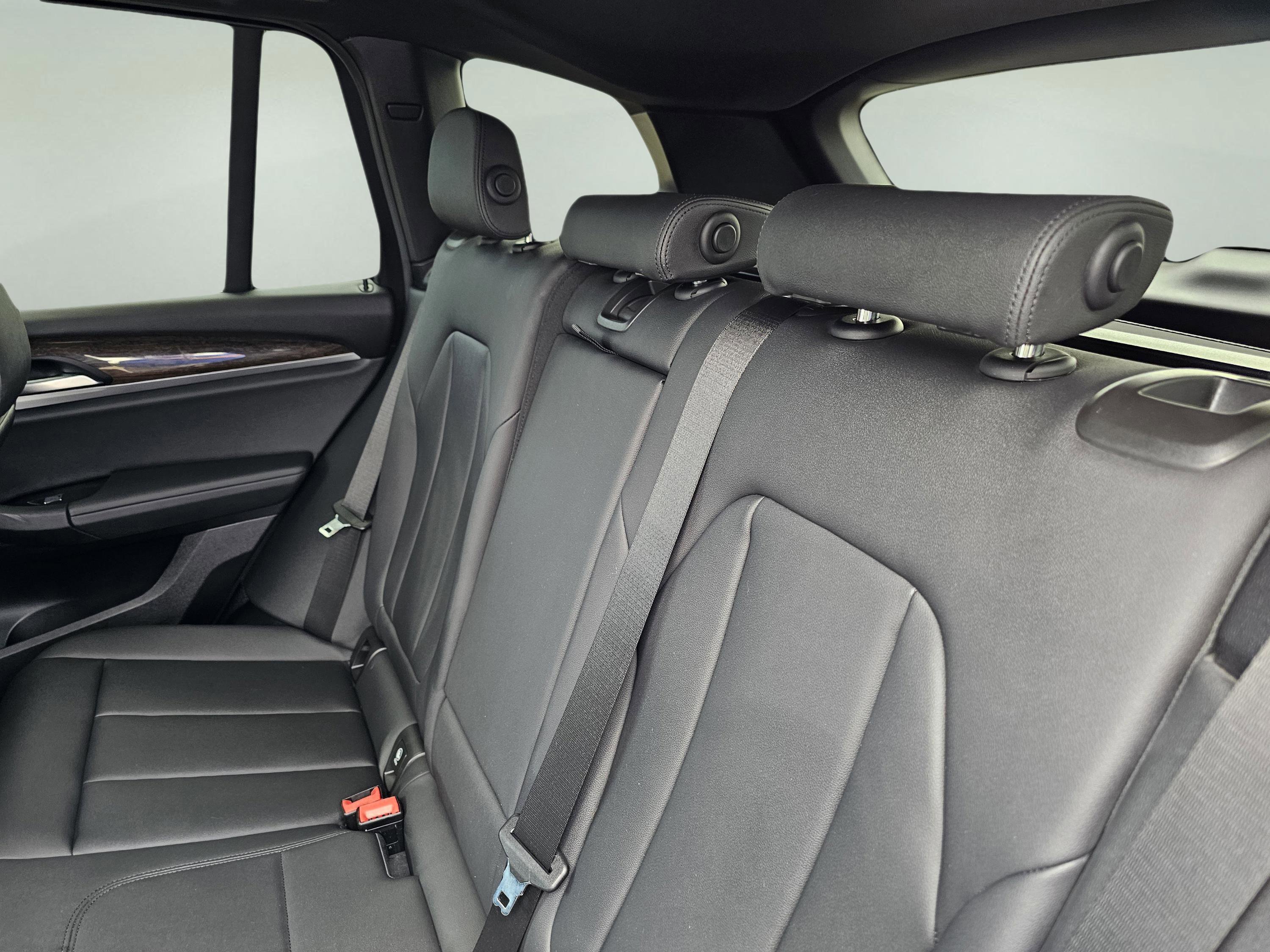 Used 2020 BMW X3 xDrive30i w/ Premium Package image 34