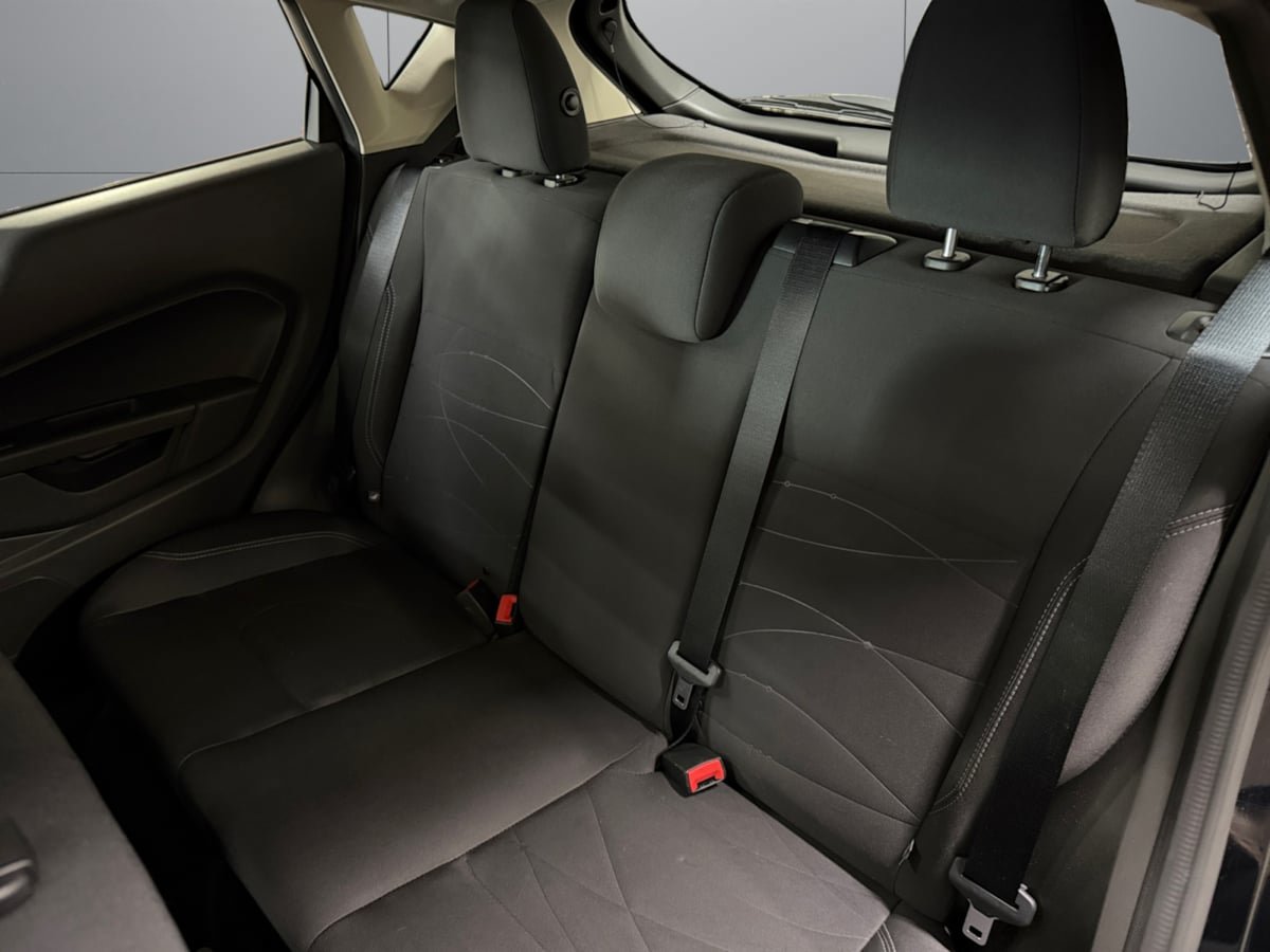 Used 2019 Ford Fiesta SE FWD image 16