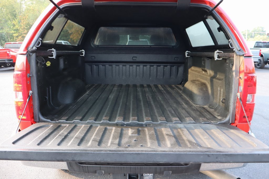 Used 2014 Chevrolet Silverado 2500 LTZ w/ LTZ Plus Package image 31