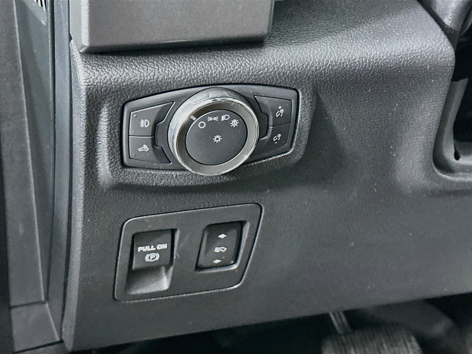 Used 2020 Ford F150 XLT w/ Equipment Group 301A Mid AWD/4WD image 10
