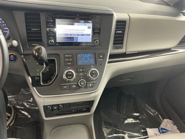 Used 2020 Toyota Sienna XLE Premium image 38