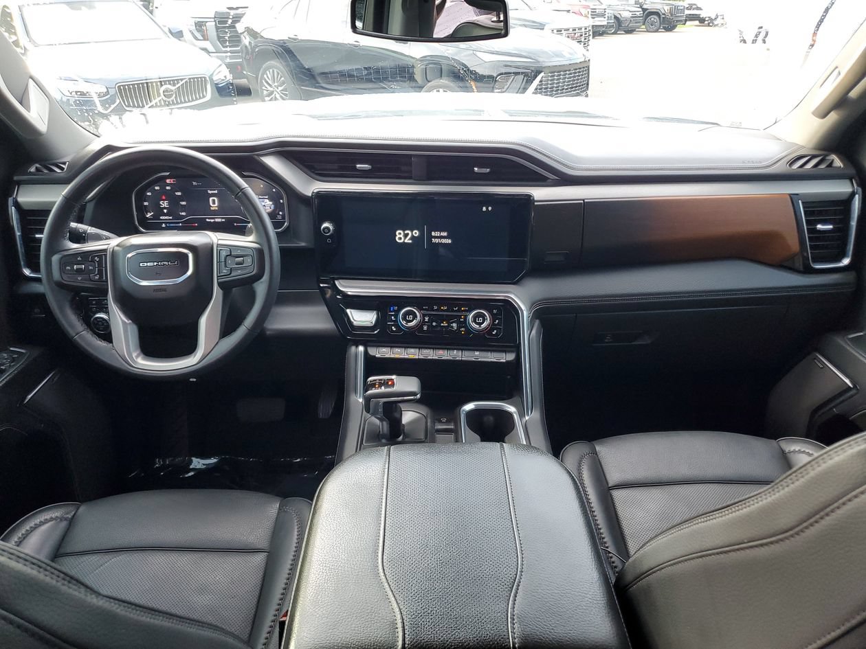 Used 2024 GMC Sierra 1500 Denali RWD image 12