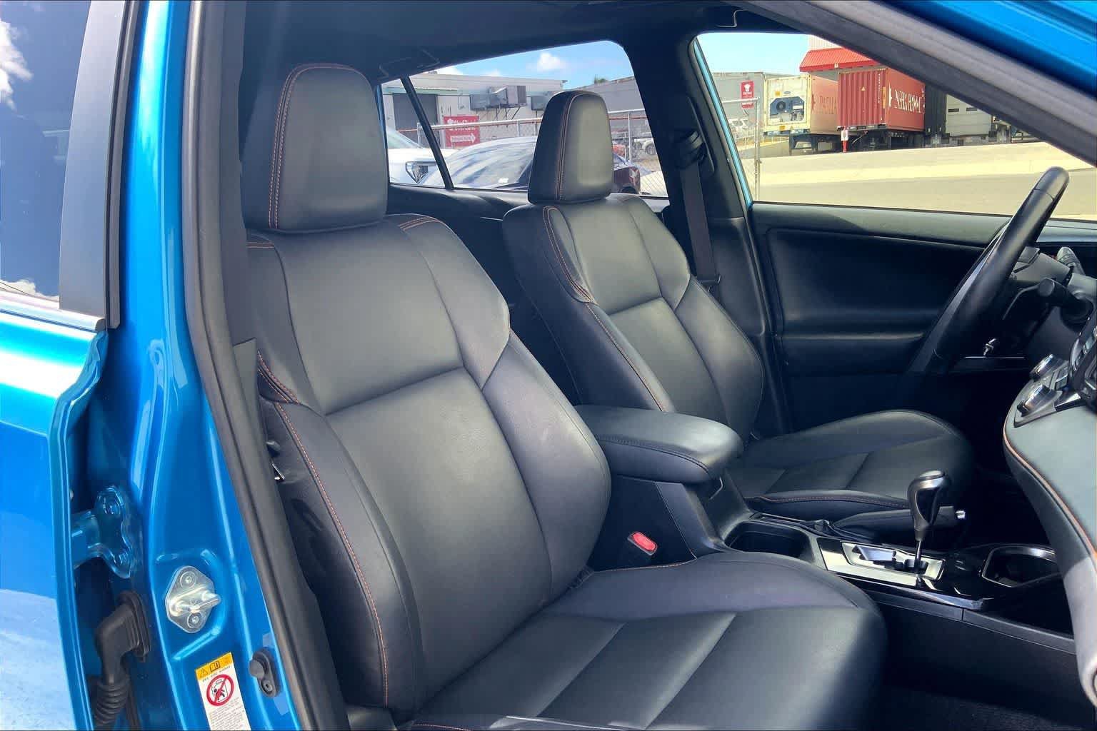 Used 2016 Toyota RAV4 SE FWD image 13