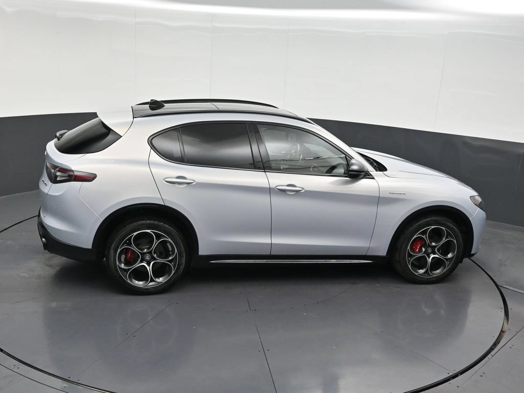 Used 2025 Alfa Romeo Stelvio Sprint w/ Veloce Package AWD/4WD image 20