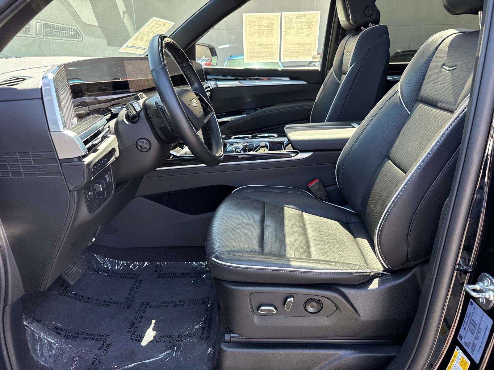 Used 2025 Cadillac Escalade ESV Sport AWD/4WD image 26