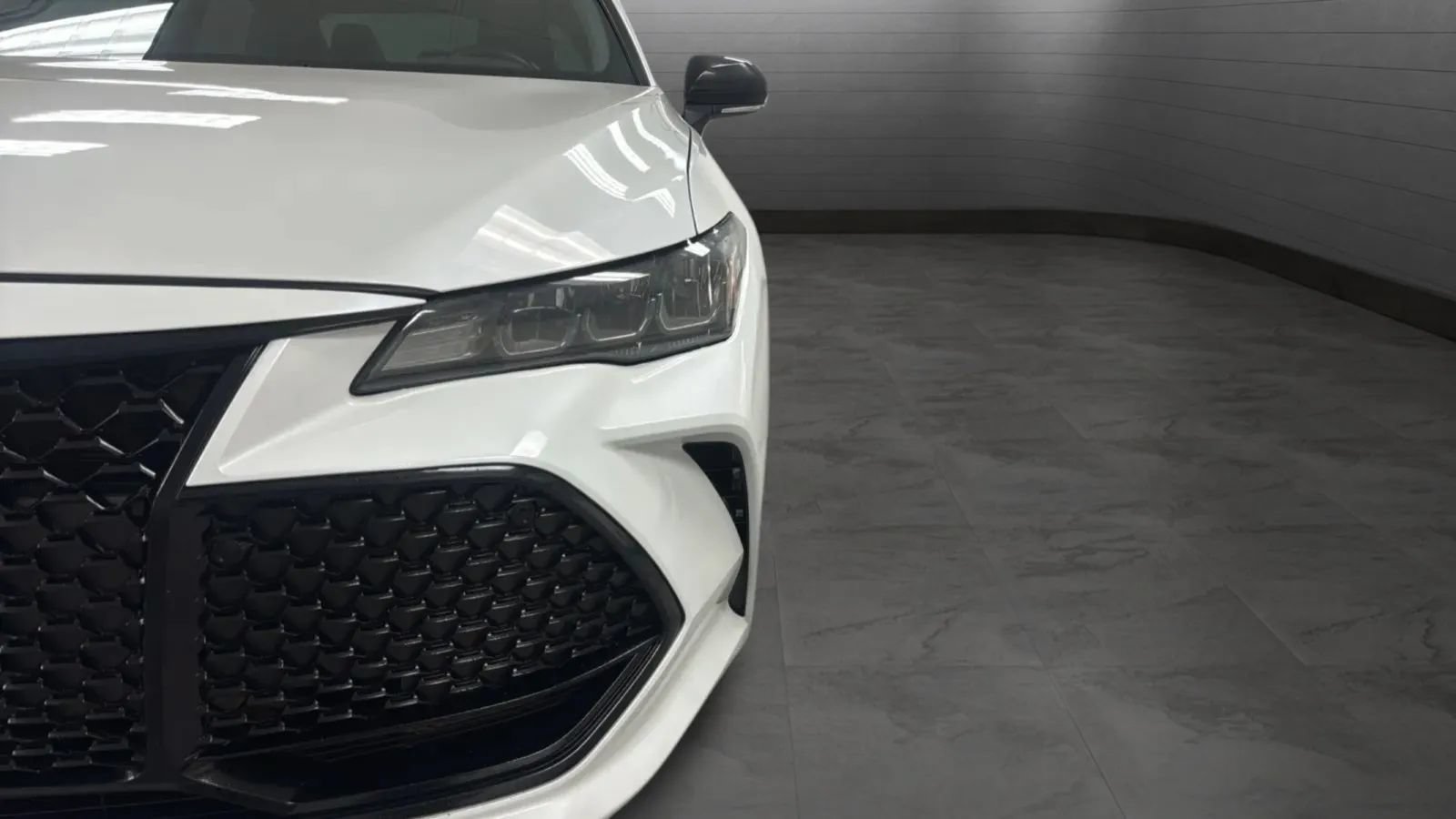 Used 2019 Toyota Avalon XSE w/ Carpet Mat Package FWD image 42
