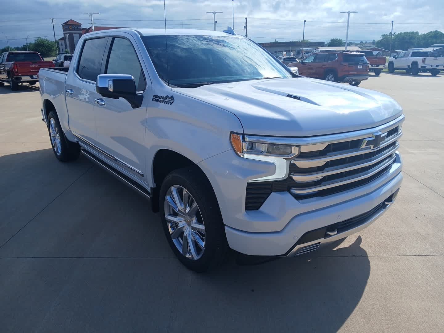 New 2026 Chevrolet Silverado 1500 High Country w/ High Country Premium Package AWD/4WD image 17