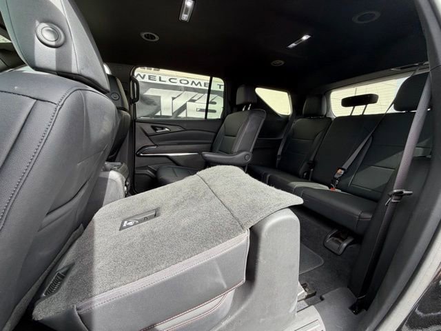 Used 2025 Chevrolet Traverse Z71 AWD/4WD image 12