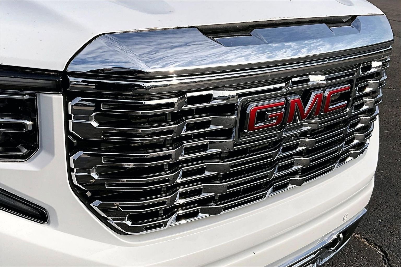 Used 2022 GMC Sierra 1500 Denali w/ Denali Reserve Package image 31