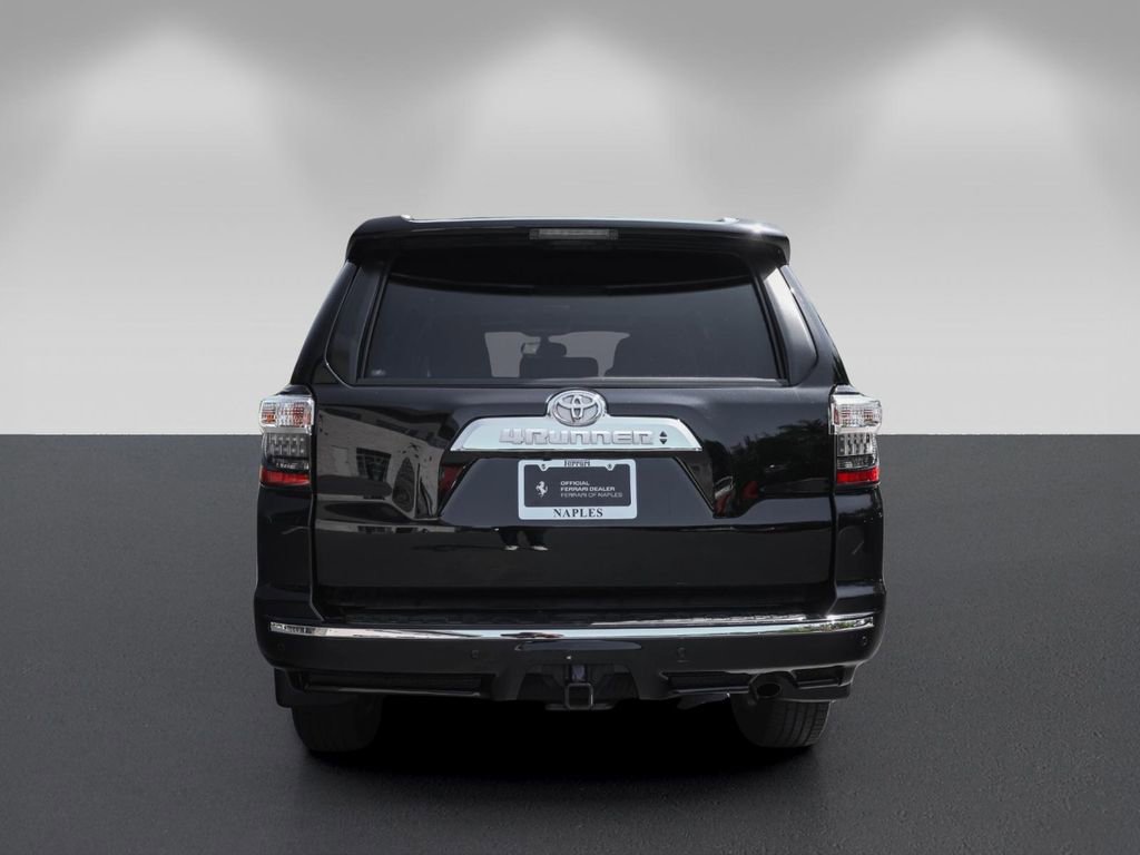 Used 2018 Toyota 4Runner Limited AWD/4WD image 4