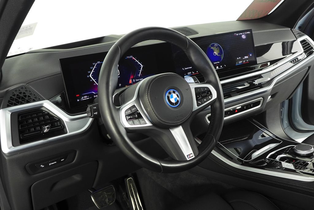 Used 2024 BMW X5 xDrive50e w/ M Sport Package AWD/4WD image 31