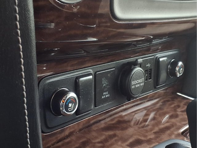 Used 2018 Nissan Armada Platinum w/ Captain Seat Package AWD/4WD image 10