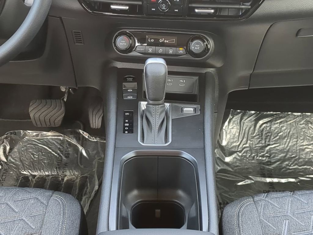 Used 2026 Nissan Kicks SV image 19