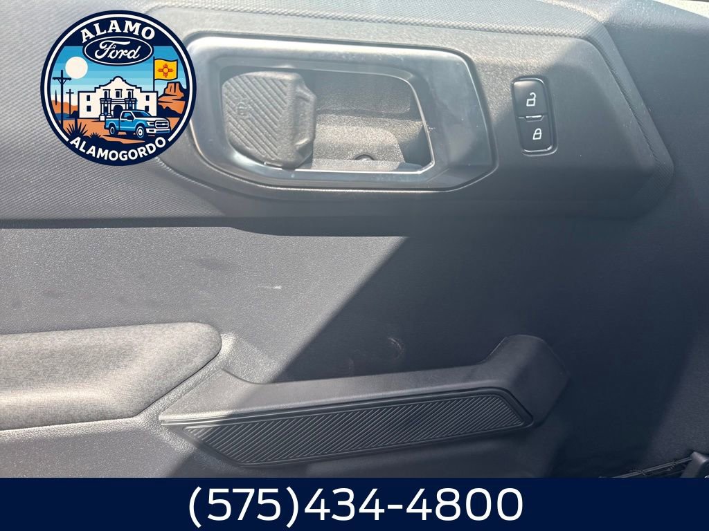 New 2025 Ford Bronco Big Bend image 3