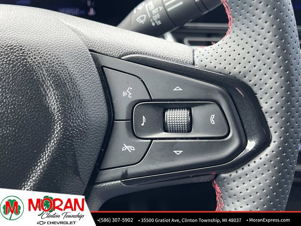 Used 2024 Chevrolet Trax RS w/ Driver Confidence Package image 23