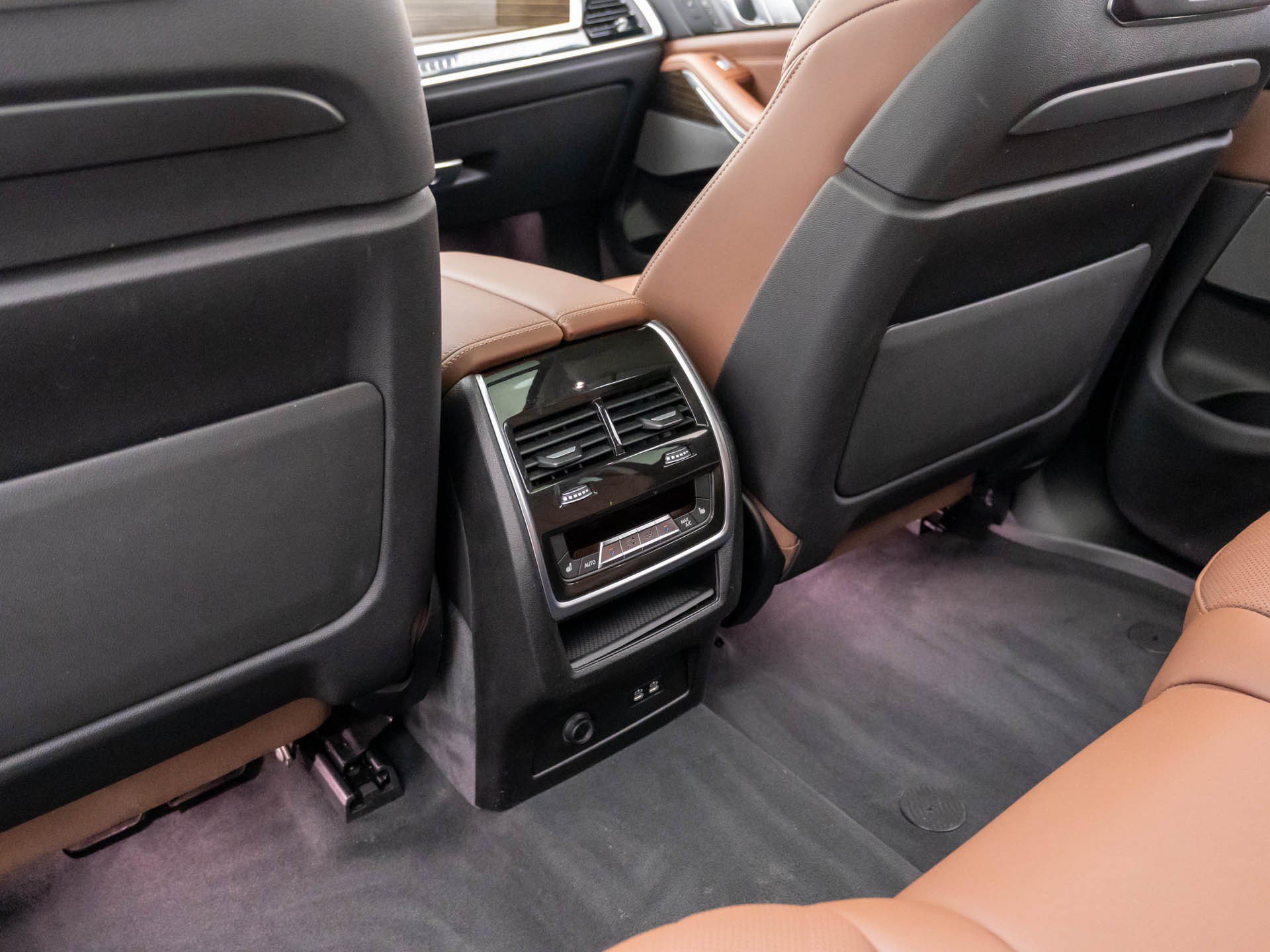 Certified 2026 BMW X7 xDrive40i AWD/4WD image 19
