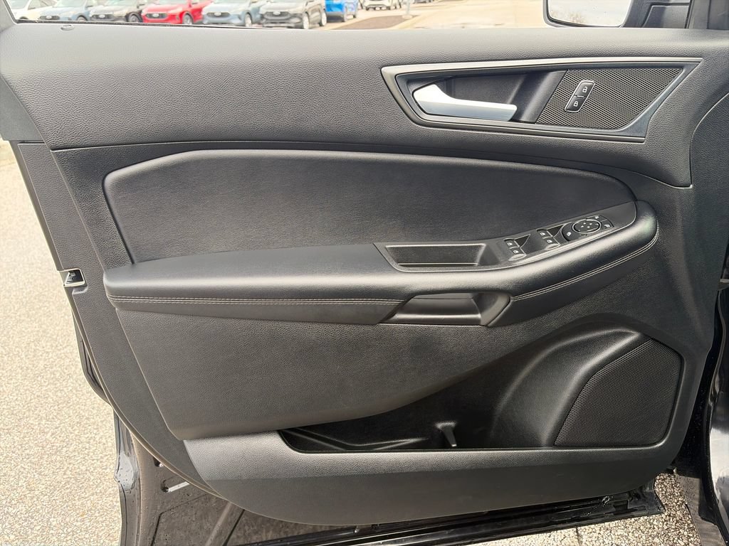 Used 2024 Ford Edge SE AWD/4WD image 13