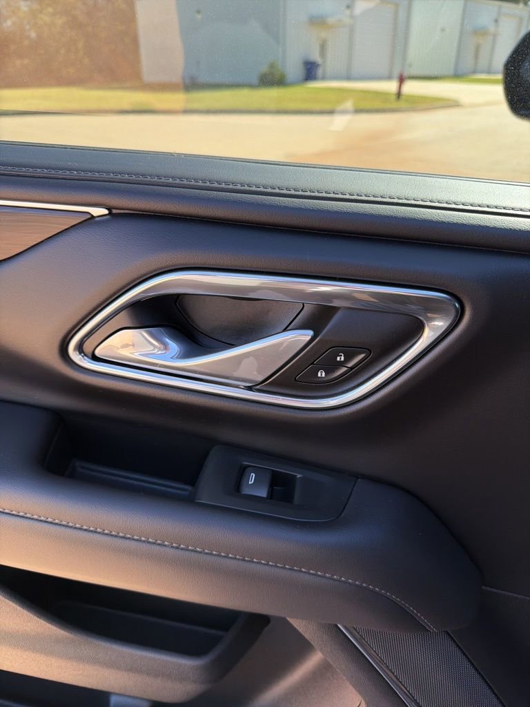 Used 2023 Chevrolet Suburban LS w/ Driver Alert Package image 40