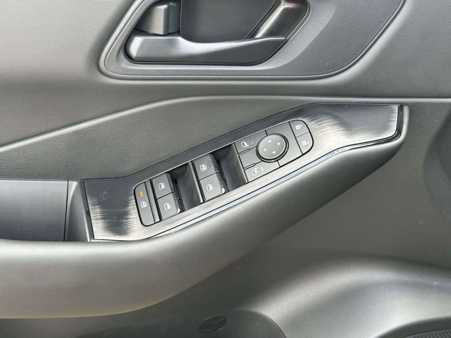 Used 2026 Nissan Rogue S image 17