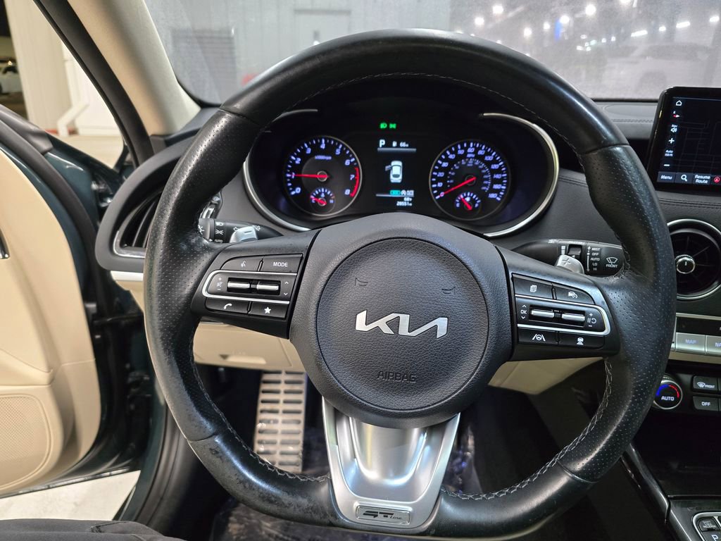 Used 2023 Kia Stinger GT-Line w/ Sun & Sound Package image 18